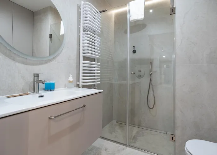 Chopina Glamour By Bookinghost * Katowice