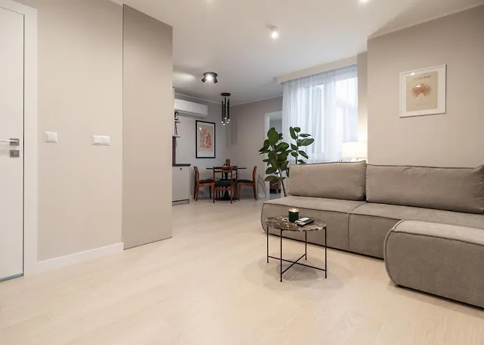 Chopina Glamour By Bookinghost Apartman *